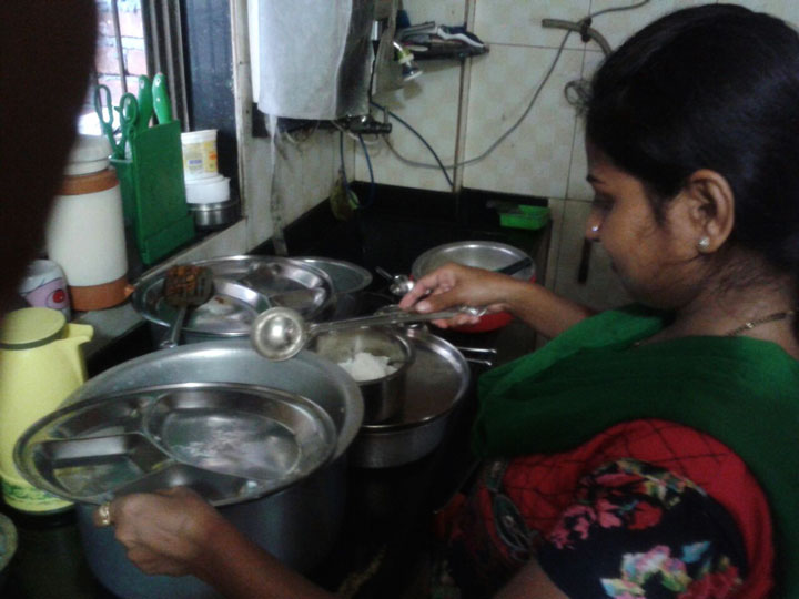 Community-Service-H-B-G-Old-Age-Home-(New Panvel)-2014-15 (4)