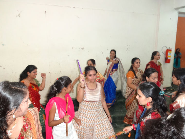 Garba-Dandiya-Competition-2014-15 (5)