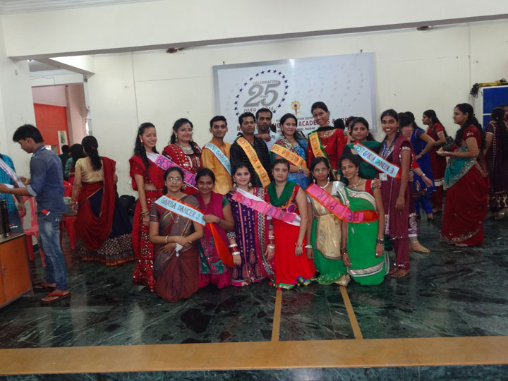 Garba-Dandiya-Competition-2014-15 (8)