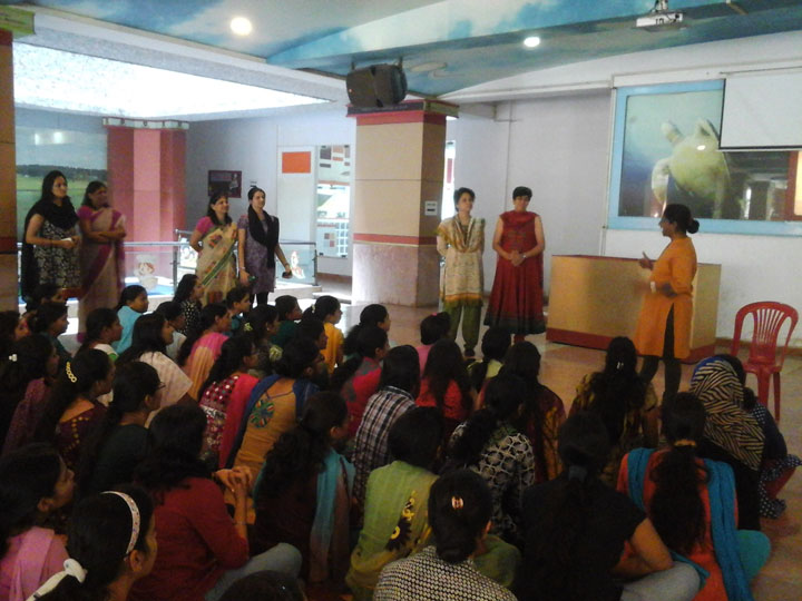 Educational-Visit-to-Dr-Pillai-Global-Academy (2)