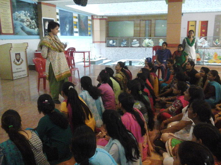 Educational-Visit-to-Dr-Pillai-Global-Academy (3)