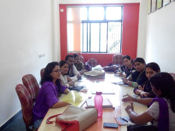 alumni2015-3-576×432