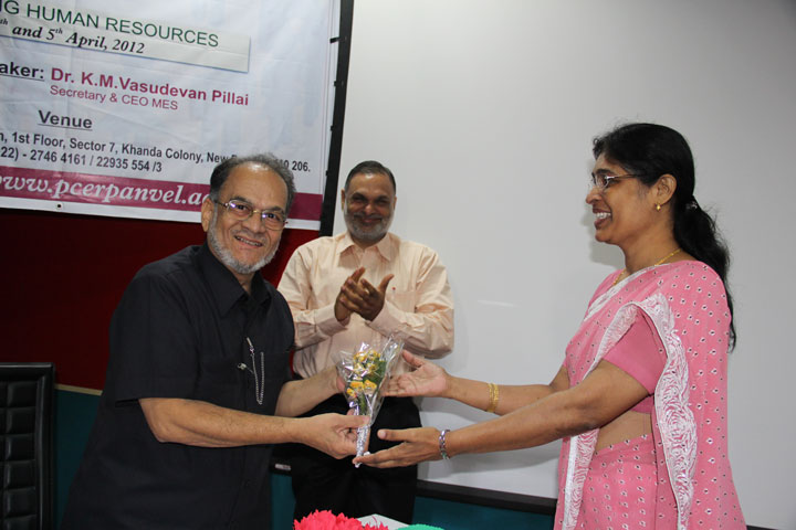 seminar-managing-human-resources-2