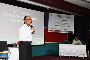 seminar-managing-human-resources